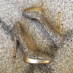 Joan and David heel